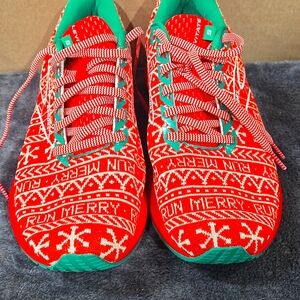 Brooks Levitate 5 Mens - Red - Size US 10.5, RUN MERRY